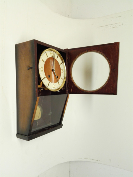 reloj cuerda pendulo pared madera 43x24.5-28.5x8.2-15 1u